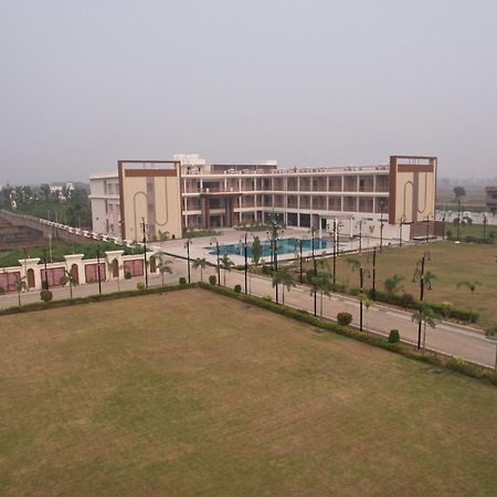Nirvana Grand Hotel & Resort Gaya Dış mekan fotoğraf